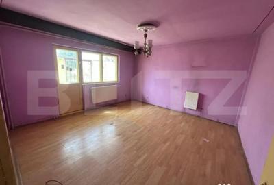 Apartament cu 4 camere semidecomandat în Micro 5 - 7