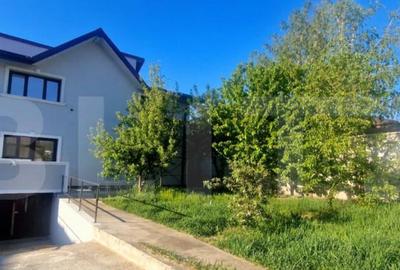 Casă cu 6 camere cu Teren 470 Mp în Bucium