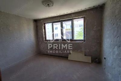 Apartament 4 camere, 92 mp, zona Cugir