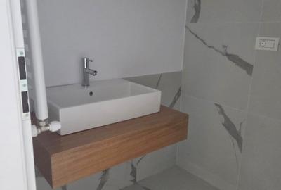 Garsoniera,vedere frontala la mare, zona Mamaia Nord.(Cod E2) - 8