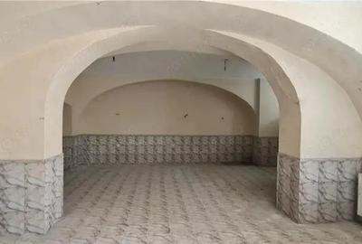 Spațiu comercial, de 100 mp, în Central - 1