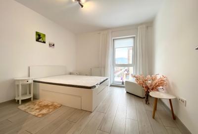 Apartament cu 3 camere decomandat, mobilat în Tractorul - 11