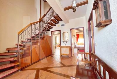 Inchiriere Vila Stil Pensiune, curte mare, filigorie si 6 camere cu baie proprie - 20