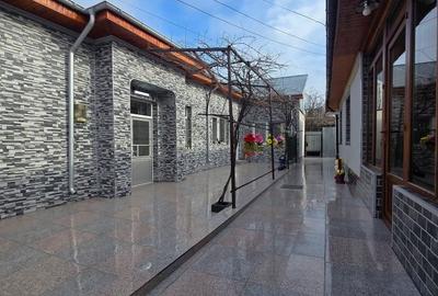 Casă cu 4 camere în Central - 2