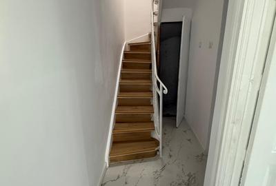 Casă individuală cu 8 camere cu Canalizare în P-ța Unirii - 10