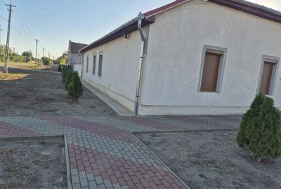 Casa cu teren generos de vanzare, Varia?, jud.Timi? - 1