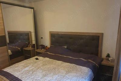 Apartament cu trei camere, zona Bradet in bloc tip vila - 2