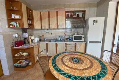 DE VANZARE Vila de vacanta in Pucioasa /Dambovita - 10