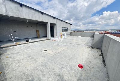 Penthouse cu 3 camere decomandat în Țiglari - 1