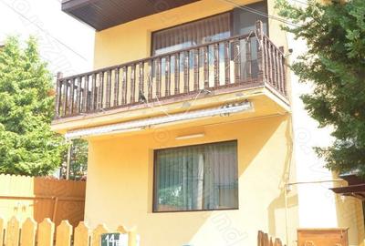 Casă cu 6 camere în Bușteni - 1