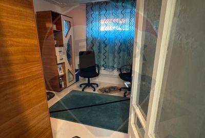 Casă cu 7 camere cu Canalizare în Central - 13