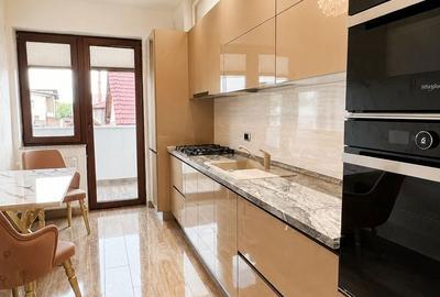 Apartament cu 2 camere decomandat în Tractorul - 9
