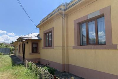 Casă cu 3 camere în Garoafa - 8