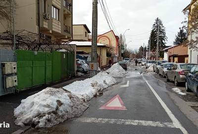 Spațiu comercial, în 1 Mai - 3