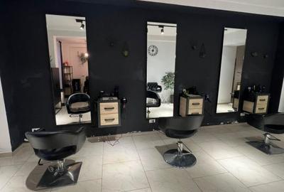 Spațiu comercial, de 50 mp, în Central - 9