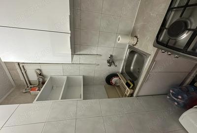 Inchiriez garsoniera 17 mp langa C-tin Brancoveanu, sector 4, 10 min. distanta de metrou Inchiriez garsoniera 17 mp langa C-tin Brancoveanu, sector 4, 10 min. distanta de metrou - 5