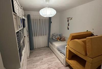 Apartament cu 3 camere decomandat în Apărătorii Patriei - 1