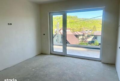 Casă cu 5 camere cu Teren 700 Mp în Bârnova - 8
