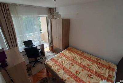 Proprietar, inchiriez apartament ultracentral 3 camere. - 2
