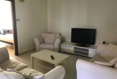 Apartament cu 3 camere semidecomandat, mobilat în Zorilor
