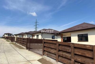 Casă cu 4 camere cu Teren 430 Mp în Valea Lupului - 1