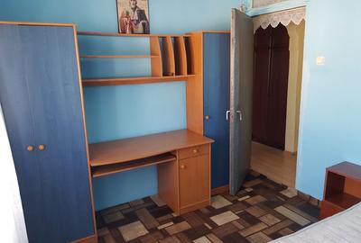 Apartament cu 3 camere decomandat în Găvana - 2