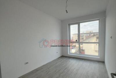 Apartament cu 3 camere semidecomandat în Central - 15