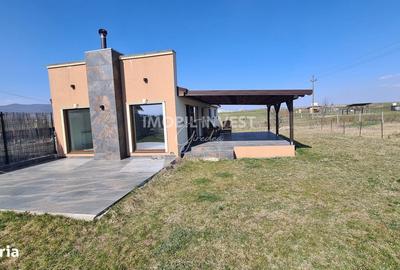 Casă cu Teren 500 Mp în Central