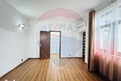 Casă cu 3 camere cu Teren 165 Mp în Colentina - 11
