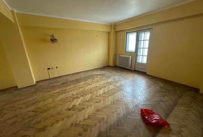 Casă individuală cu 7 camere cu Canalizare în Ultracentral - 4