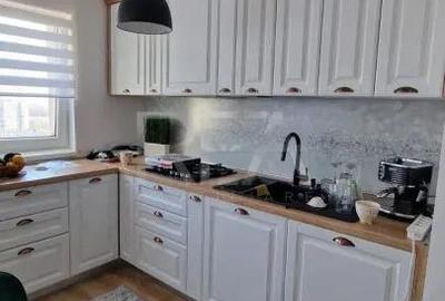 4 Camere | Boc Reabilitat | Metrou 1 Decembrie 1918 - 3