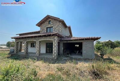 Casa P M de in Cataloi