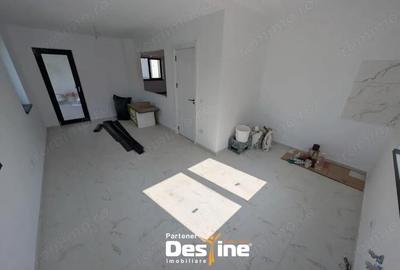 Duplex pe ?os. Voinesti cu 4 camere de 150 mpu, curte pavata, placa beton pod - 1