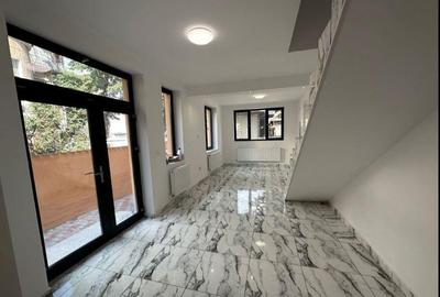 Casă individuală cu 5 camere cu Canalizare în Vitan Mall - 4