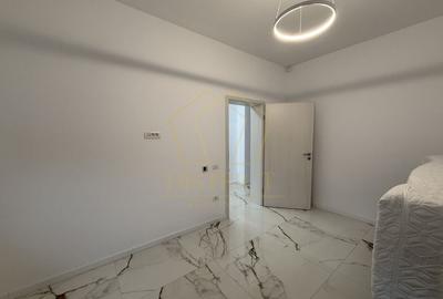 Duplex despartit prin garaj cu 5 camere  |  Dumbravita - 12