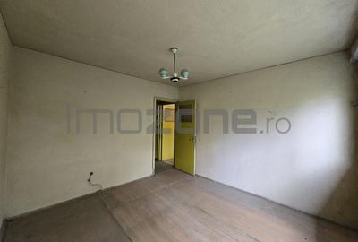 2 CAMERE ^ Plaza Romania ^ decomandat ^ baie cu geam ^ COMISION 0% ^ bloc tip P - 4