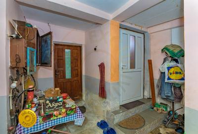 Casă individuală cu 8 camere cu Garaj în Căldăraru - 11