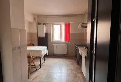 SE VINDE APARTAMENT 3 CAMERE  CALEA BUCURESTI NR 1, ET4/8 - 3