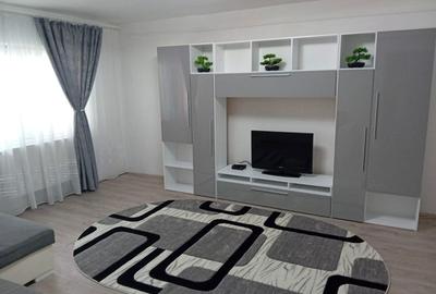 Apartament cu 2 camere decomandat în Fetești-Gară - 2