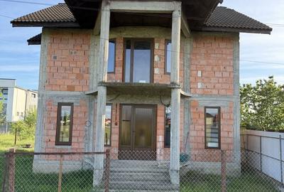 Casă cu 3 camere în Central - 3
