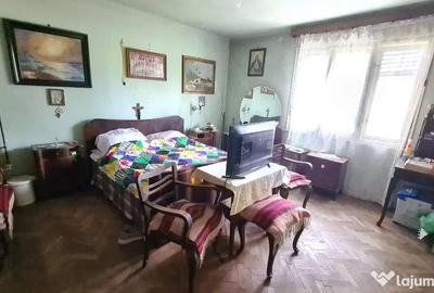 Casă cu 2 camere cu Teren 884 Mp în Pârneava - 9