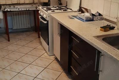 Garsonieră decomandată în Vitan