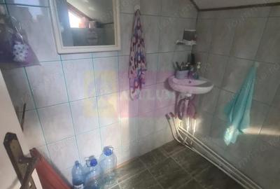 Casă cu 5 camere cu Teren 251 Mp în Zamora - 11