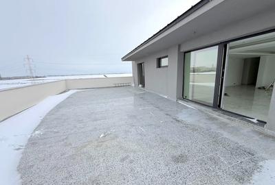 Apartament cu 4 camere decomandat în Metalurgiei - 4