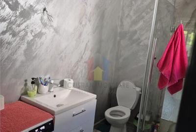 Casa 4 camere din Caramida,zona Centrala, pretabil pentru 2 - 18