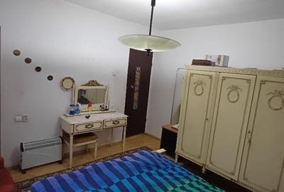 Casă cu 4 camere cu Canalizare în Pantelimon - 12