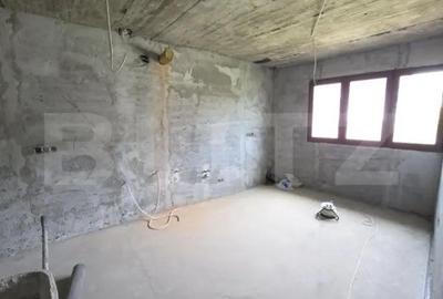 Casă cu 4 camere cu Teren 500 Mp în Central - 11