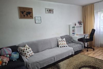 Apartament cu 2 camere decomandat în Rovine - 2