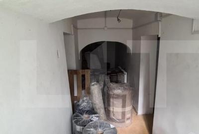 Spatiu comercial, casa veche si teren - 27