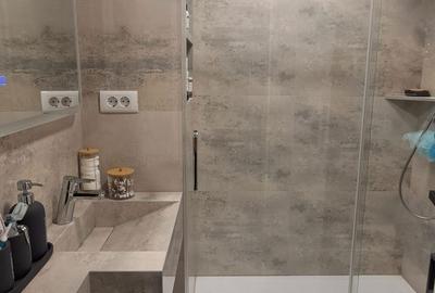 Apartament cu 3 camere decomandat în Micro 1 - 5